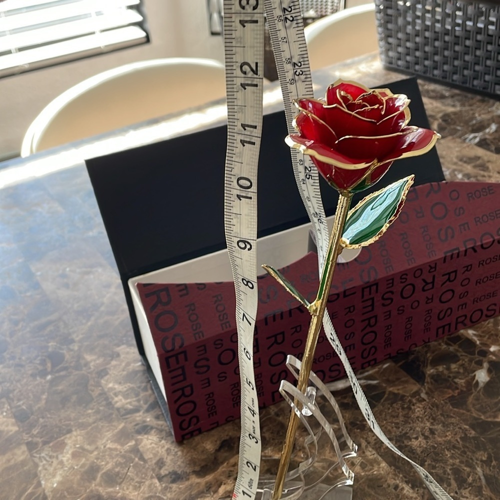 24K Gold Dipp Rose🌹 - Picture 4 of 11
